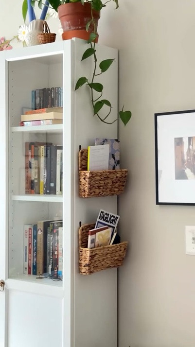 no corner is safe ✨🧺

#apartmentdecor #cozyhomedecor #cottagecoreapartment 

.
.
.
.
.
.
I’m Josie Davis, a stylist and life long thrifter living in Philly. I share ways to curate a home and closet you love. Everything from adding character to a modern apartment with thrifted gems, to re-discovering your personal style in your 30s. Here to help you romanticize your life every day. 
Apartment decor, decorating inspo, cozy home, small space inspiration, cottagecore, romcom apartment