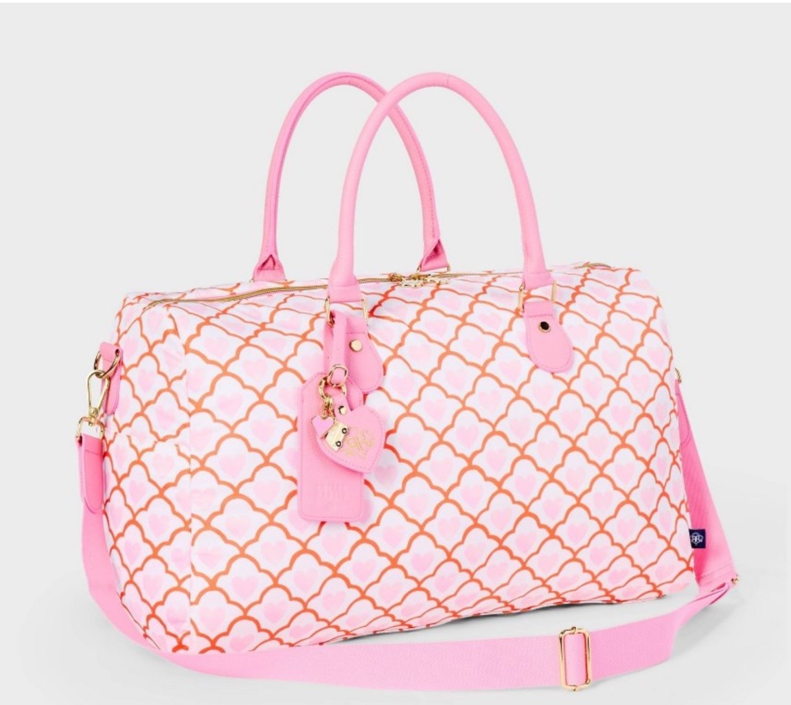 Pretty in pink only at target  

https://www.facebook.com/stories/220671535390573/UzpfSVNDOjg0NDczMDExMTk3MDM0NQ==/?view_single=1&source=shared_permalink&mibextid=wwXIfr

#LTKootd #LTKActive #LTKTravel