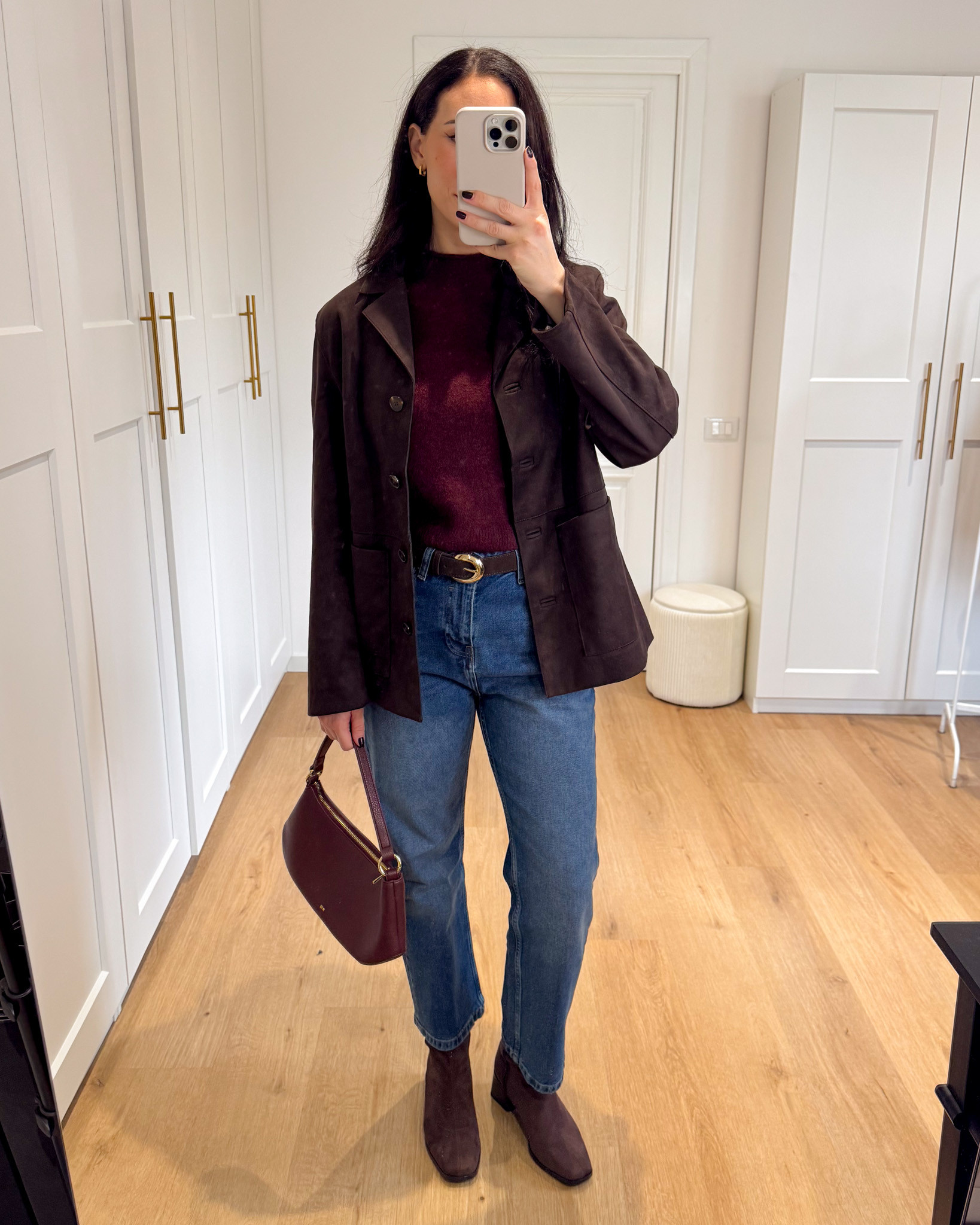 Brown Suede Autumnal Outfit Idea
Zara, JW Pei bag, Suede jacket, H&M 

 #LTKeurope