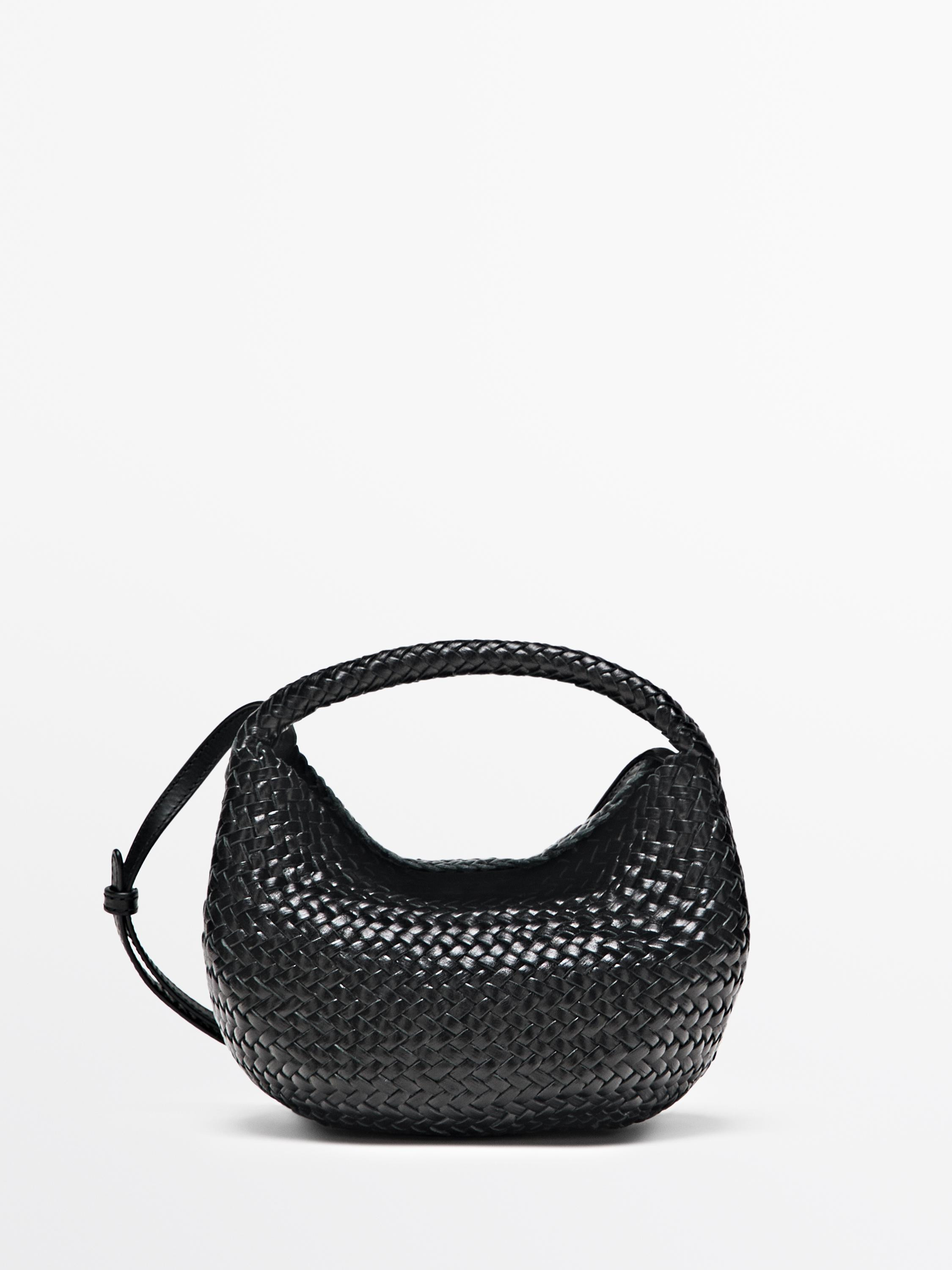 VIEW LOOK
Nappa leather braided mini bag

 £169  Colour:  Black  +3  COMING SOON - LET ME KNOW | Massimo Dutti UK