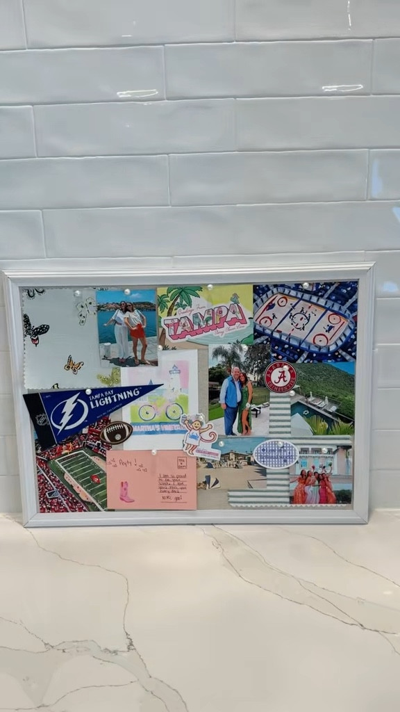 DORM ROOM PINBOARD!!! 