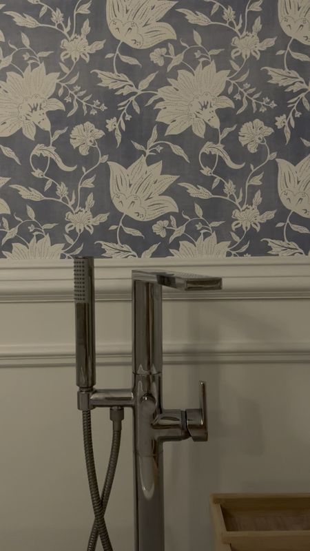 Serena and Lily blue and white floral wallpaper on sale 

#LTKVideo #LTKHome