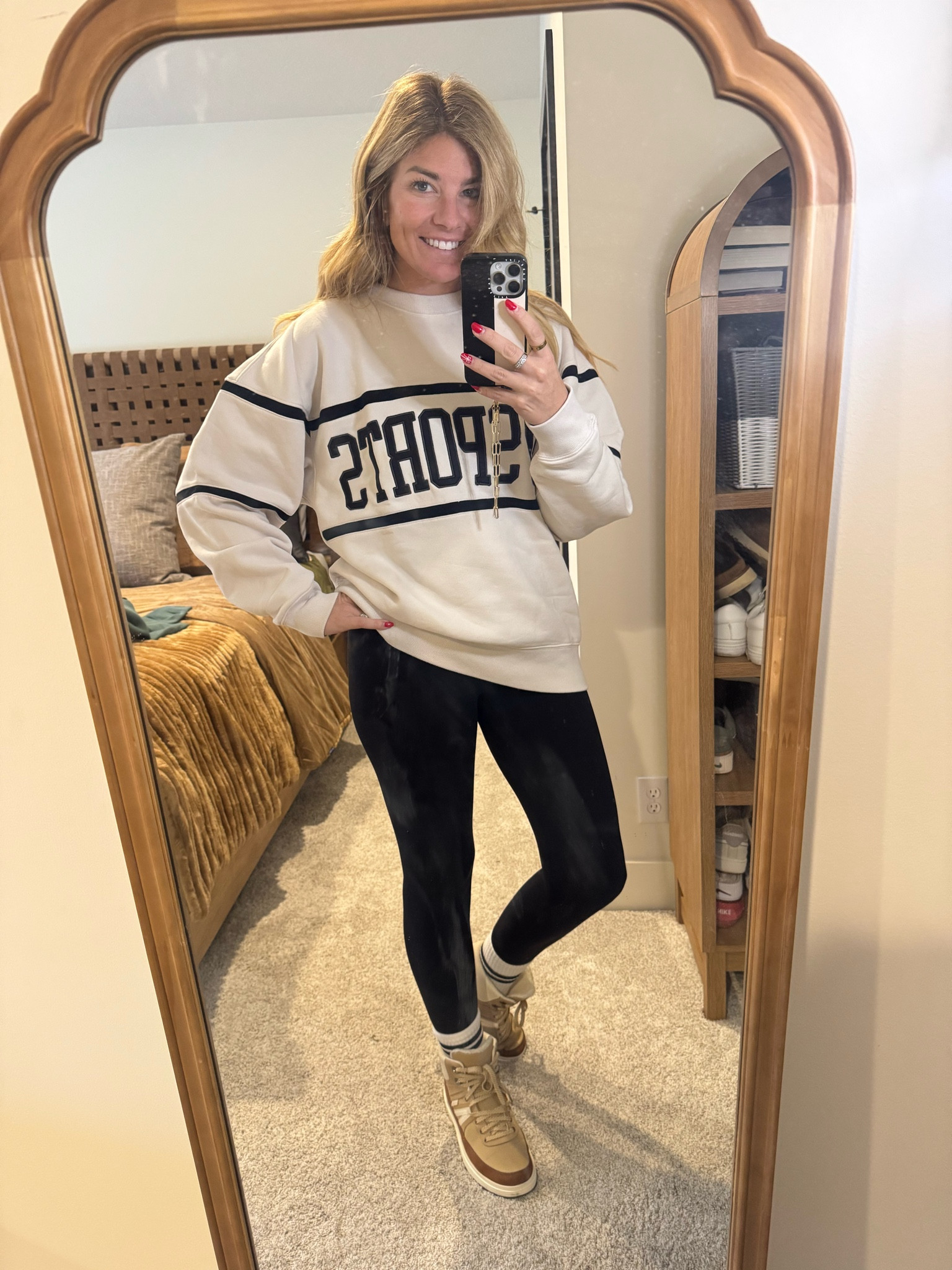 GO Sports!!!! Comfy sweatshirt to wear to alll the sporting events .

Size Medium for oversized look. 

#abercrombie #abercrombiesale

#LTKSaleAlert