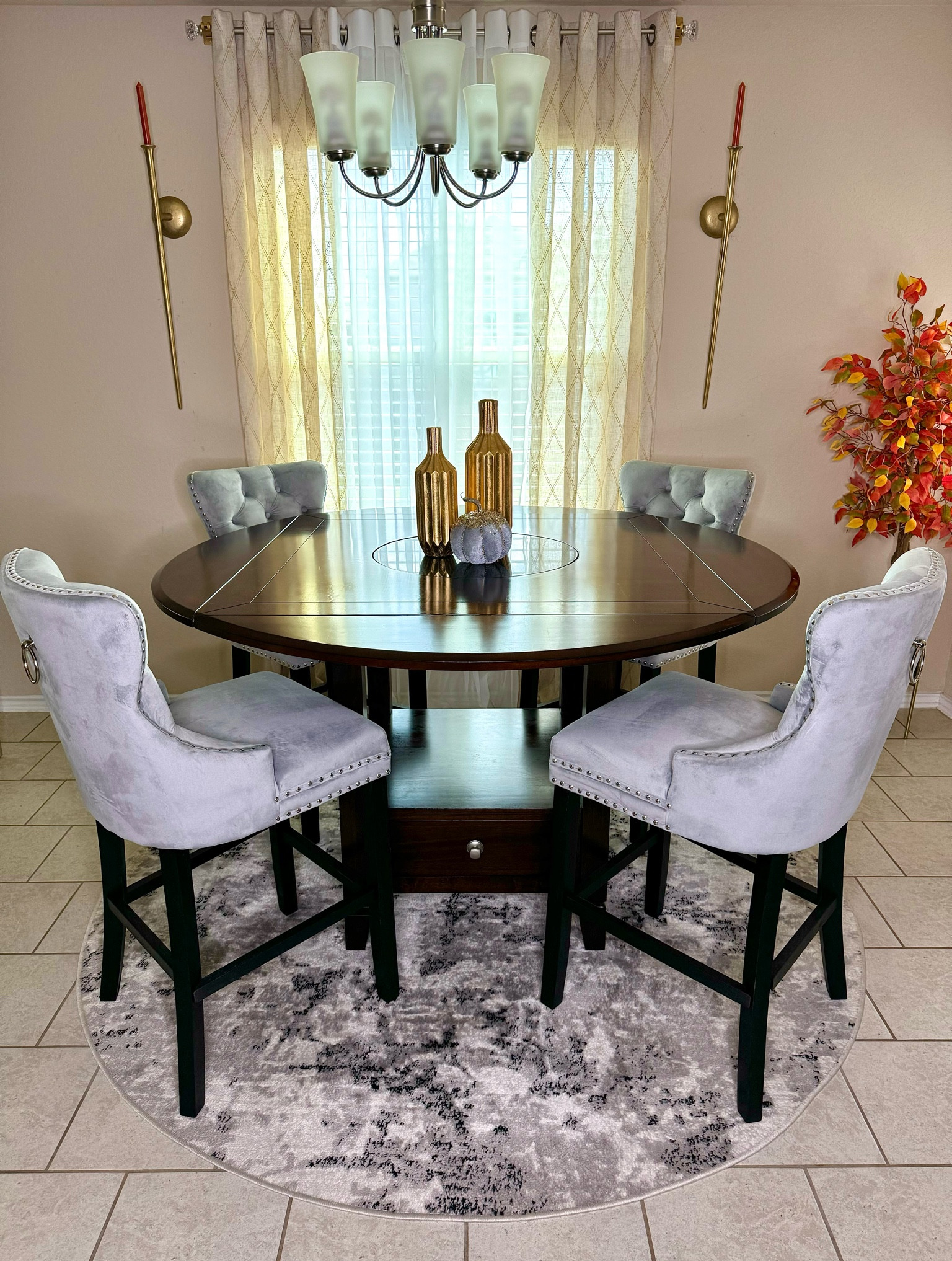 So in love with these Bar Height Chairs 🩶. I have linked them below 👇🏾. 

#LTKHome #LTKFamily #LTKFallSale