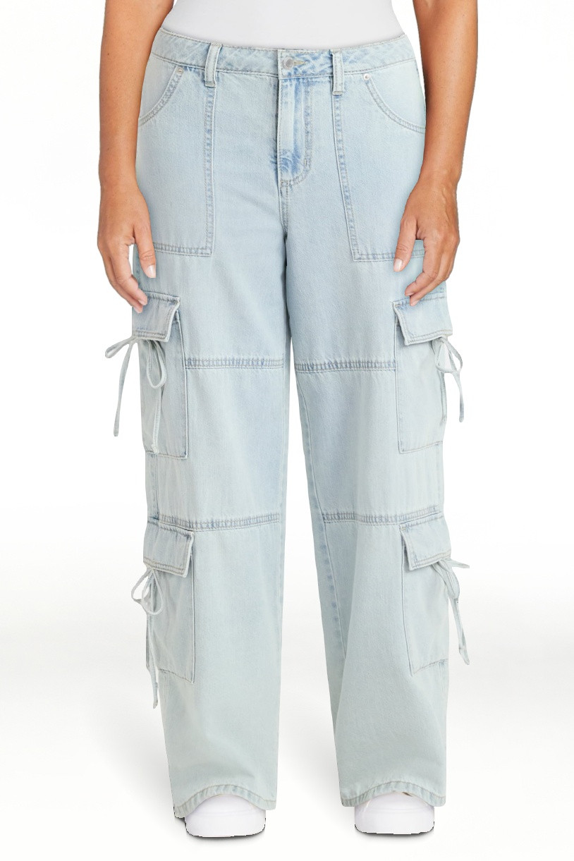 No Boundaries Bow Cargo Jeans, 30.5'' Inseam, Women's | Walmart (US)