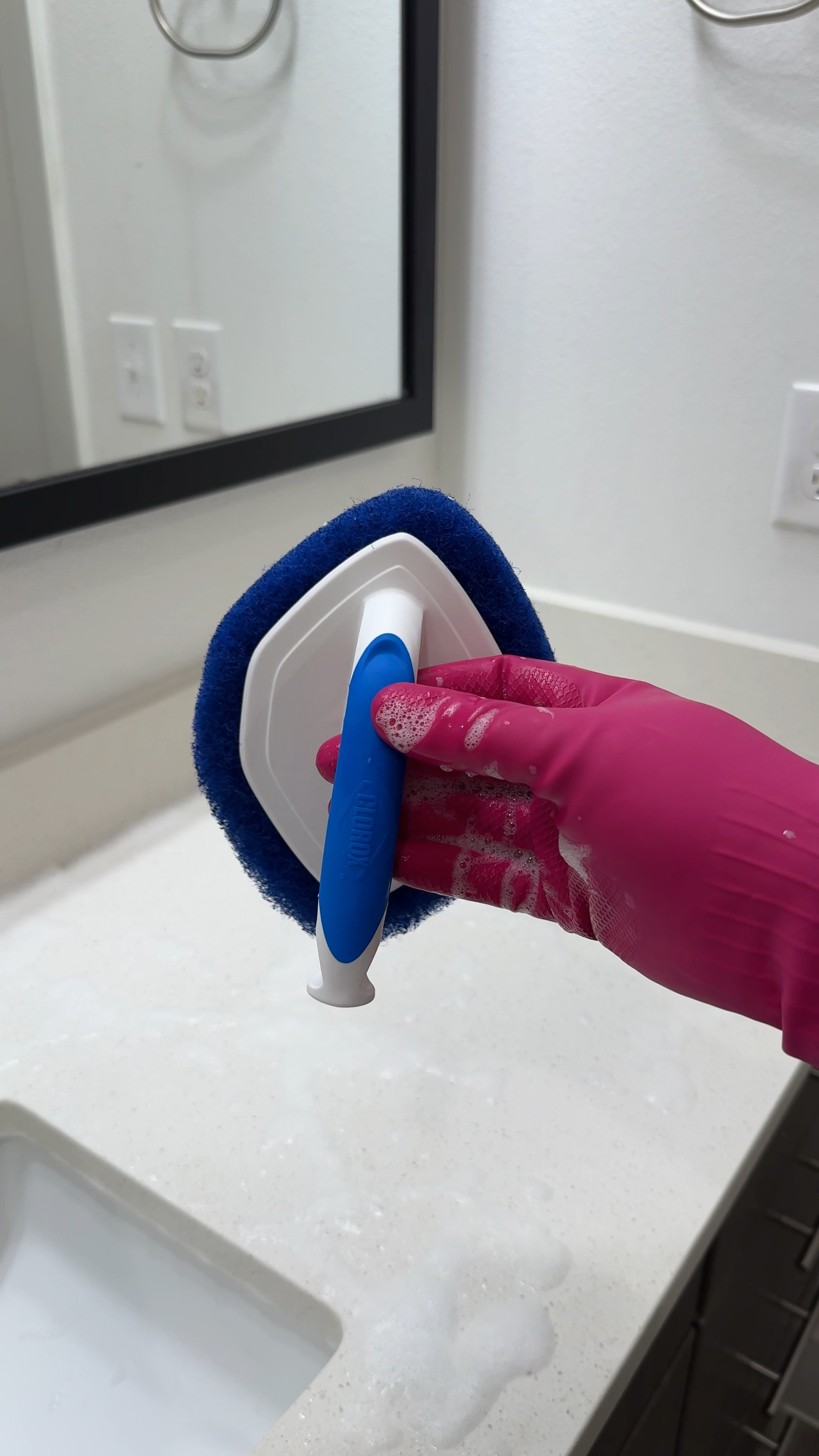 Handheld Scrubber and gloves

#LTKVideo #LTKHome