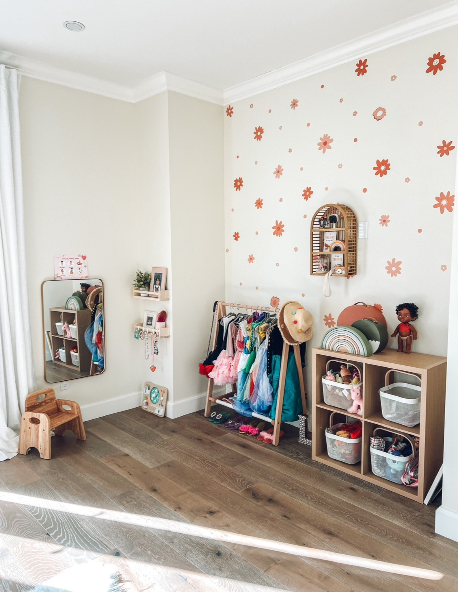 My daughters big girl bedroom decor 

Big girl 
Toddler 
Kids room 
Kids room style 
Kids bedroom inspo 
Girls room 
Montessori 

#LTKfamily #LTKkids #LTKhome