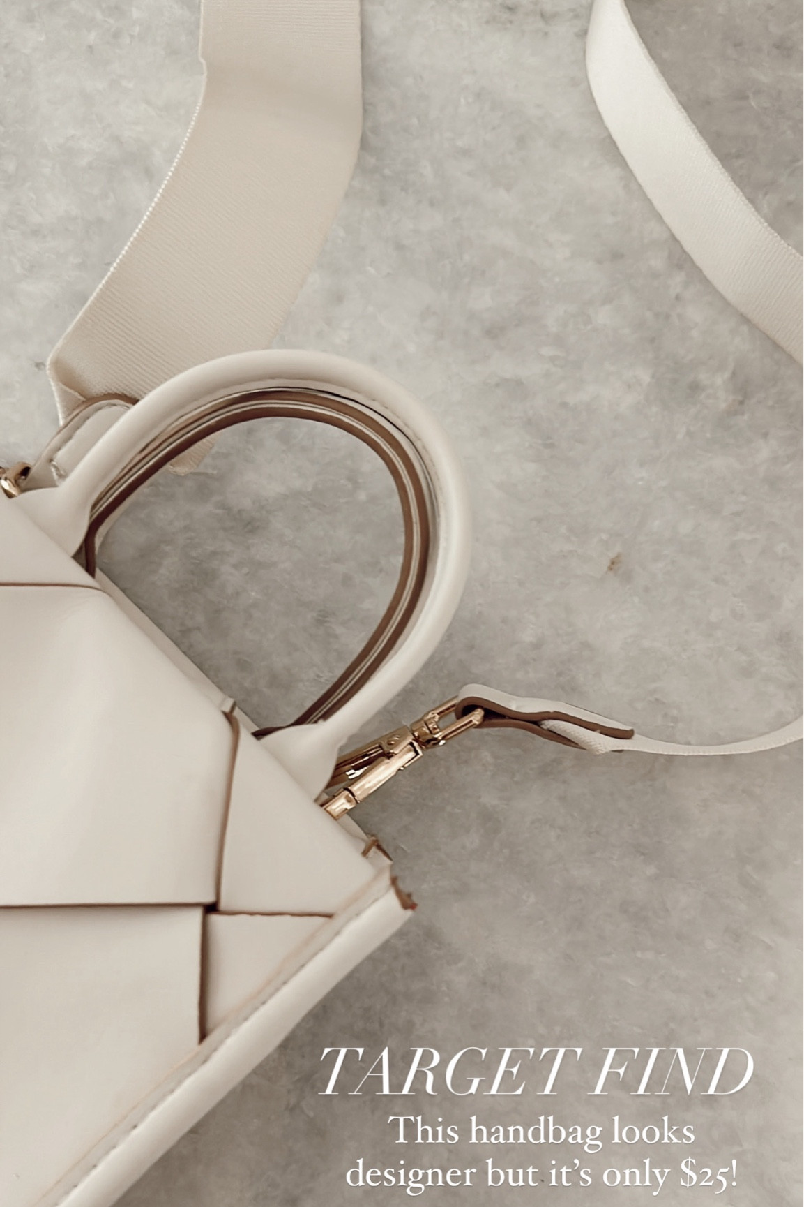 This handbag looks designer but it's only $25 #stylinbyaylin #aylin

#LTKStyleTip #LTKFindsUnder50 #LTKItBag