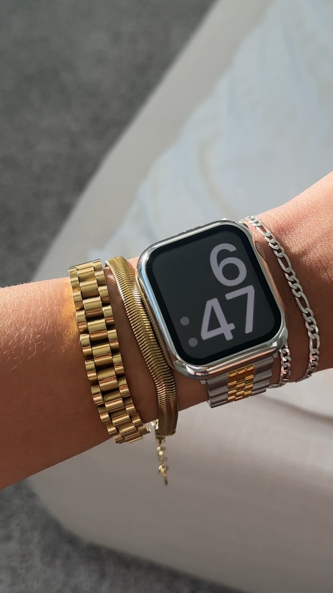 Apple Watch band. Apple watch. Gold chain bracelet. Gold bracelet. Mixed metal jewelry. Gold and silver jewelry. Accessories. Bracelets 

#LTKStyleTip #LTKVideo