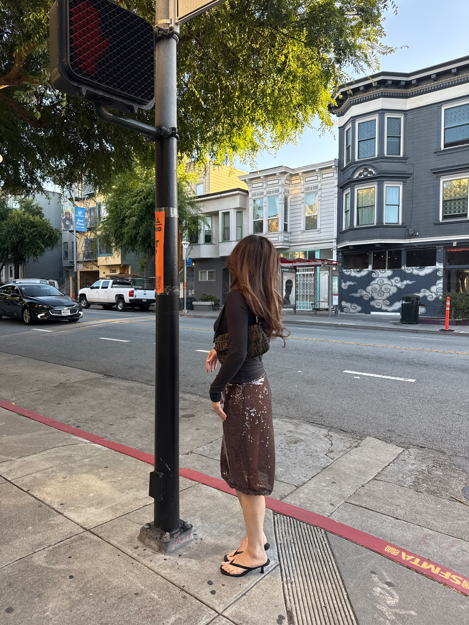 casual sequin spring outfit