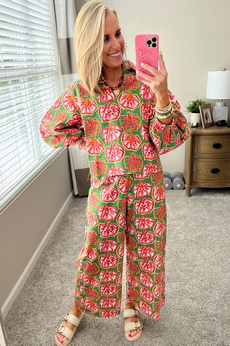 Can’t stop, won’t stop wearing this set. Technically it’s pajamas…but you can totally wear the pieces out and about! That’s what I’m doing. They’d also be the perfect travel style  
I’m wearing a small but could probably do XS 

OH! These shoes are 💯. I wear them everyday. Great option for plantar fasciitis 👍🏻

#LTKStyleTip #LTKTravel #LTKOver40