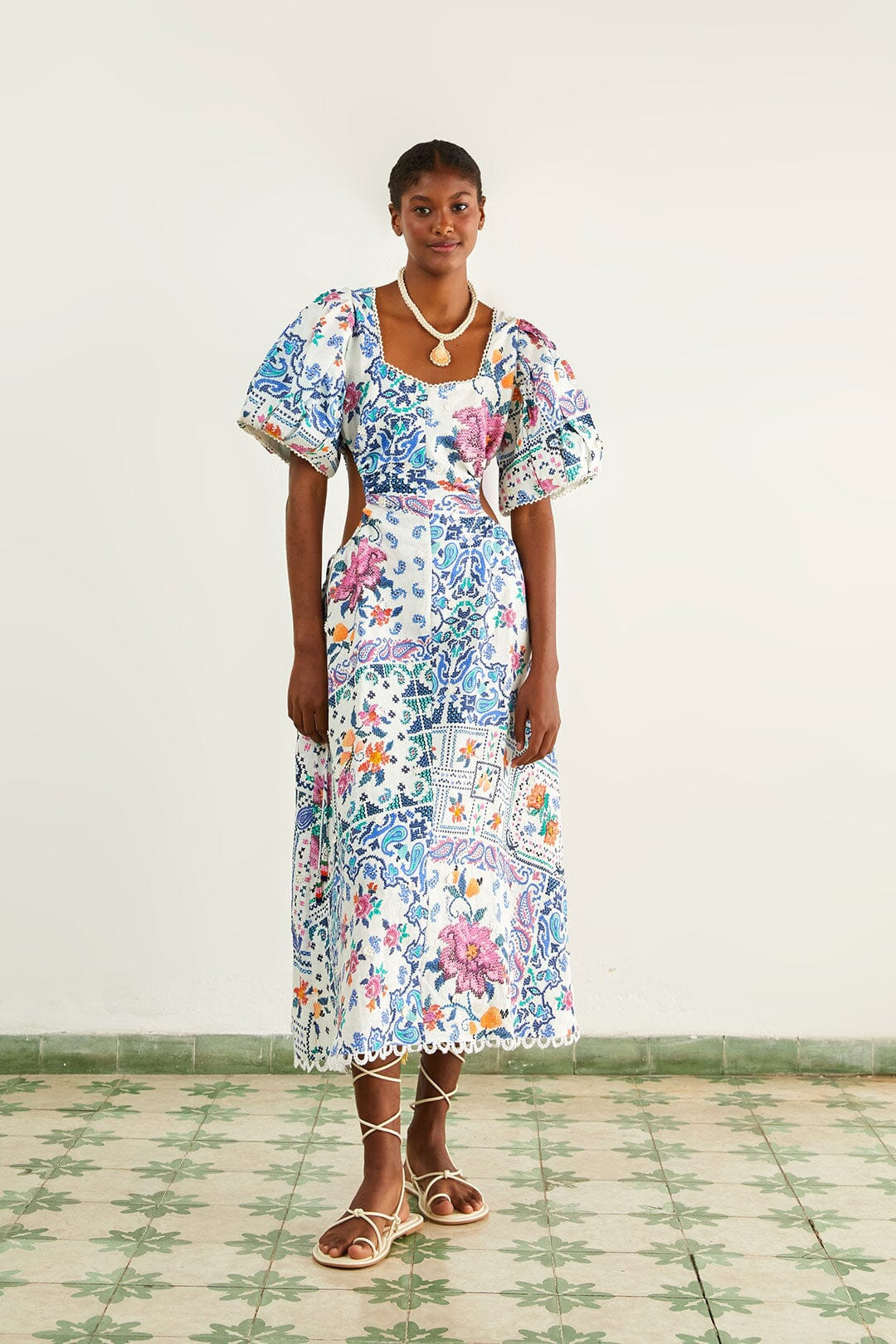 Off-White Romantic Bandanas Midi Dress | FarmRio (US)