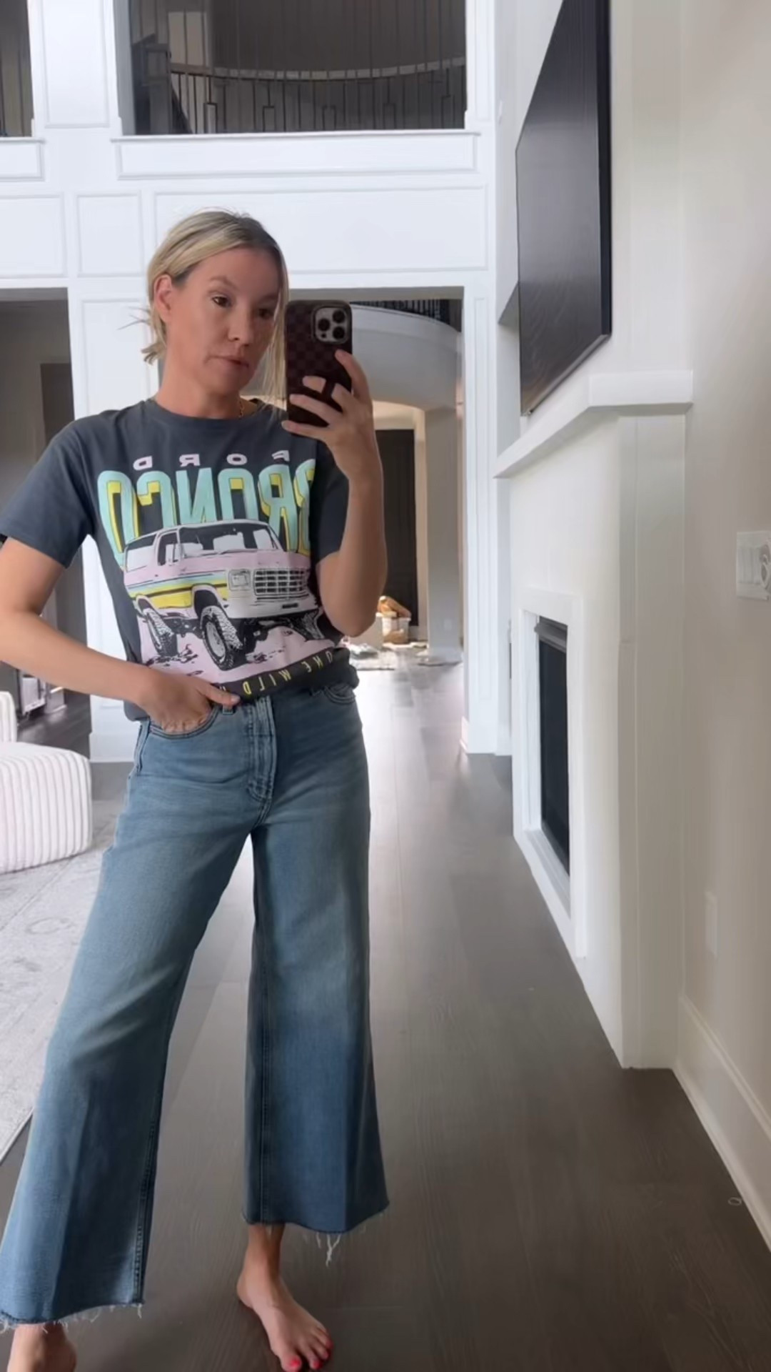 Loving today’s easy outfit! Wearing a small in the tee and a size 27 in the jeans! 

#LTKootd #LTKmomlife #LTKOver40