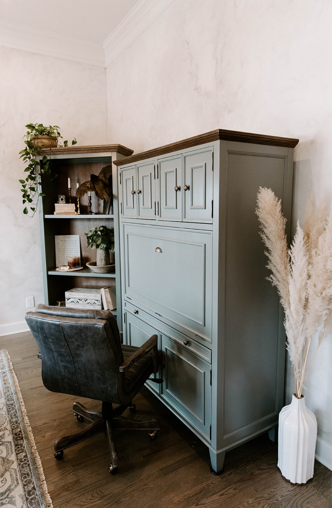 Arhaus home decor furniture sale! Office decor, desk sale

#LTKFind #LTKSale