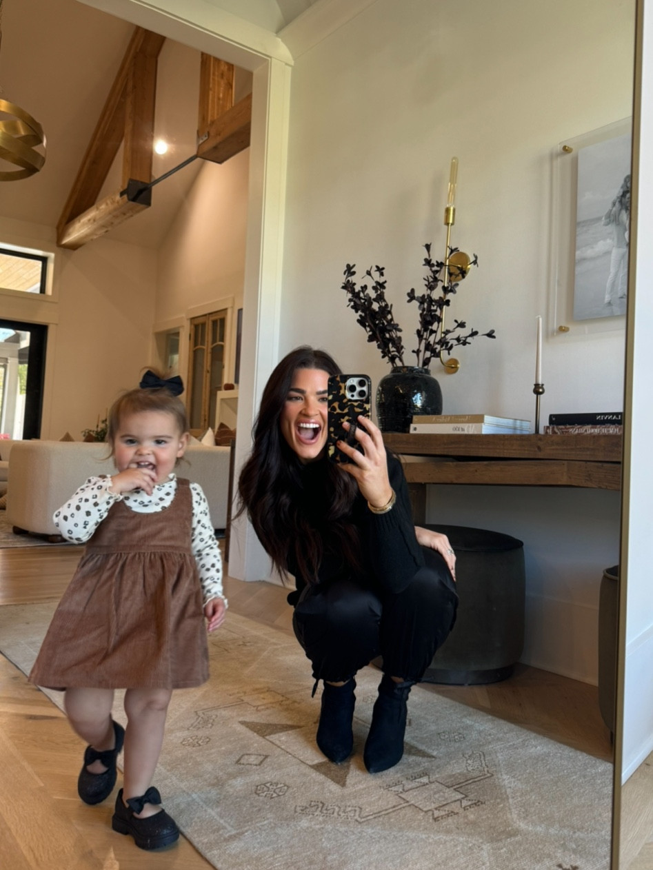 @walmart #walmartpartner walmartfashion #walmartfashion
loving these fall pieces at Walmart! 