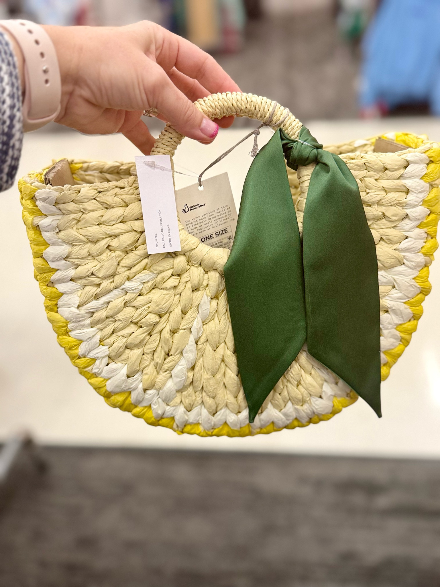 How cute is this lemon purse for spring and summer dresses?

#LTKOver40 #LTKItBag #LTKFindsUnder50