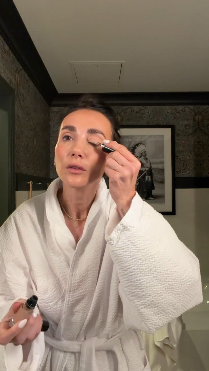 My makeup tutorial for mature skin, sephora sale, sephora must haves, makeup over 40, annabrstyle

#LTKSaleAlert #LTKOver40 #LTKBeauty