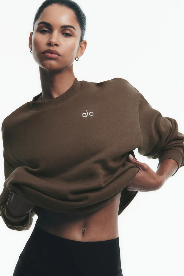 Accolade Crew Neck Pullover | Alo Yoga