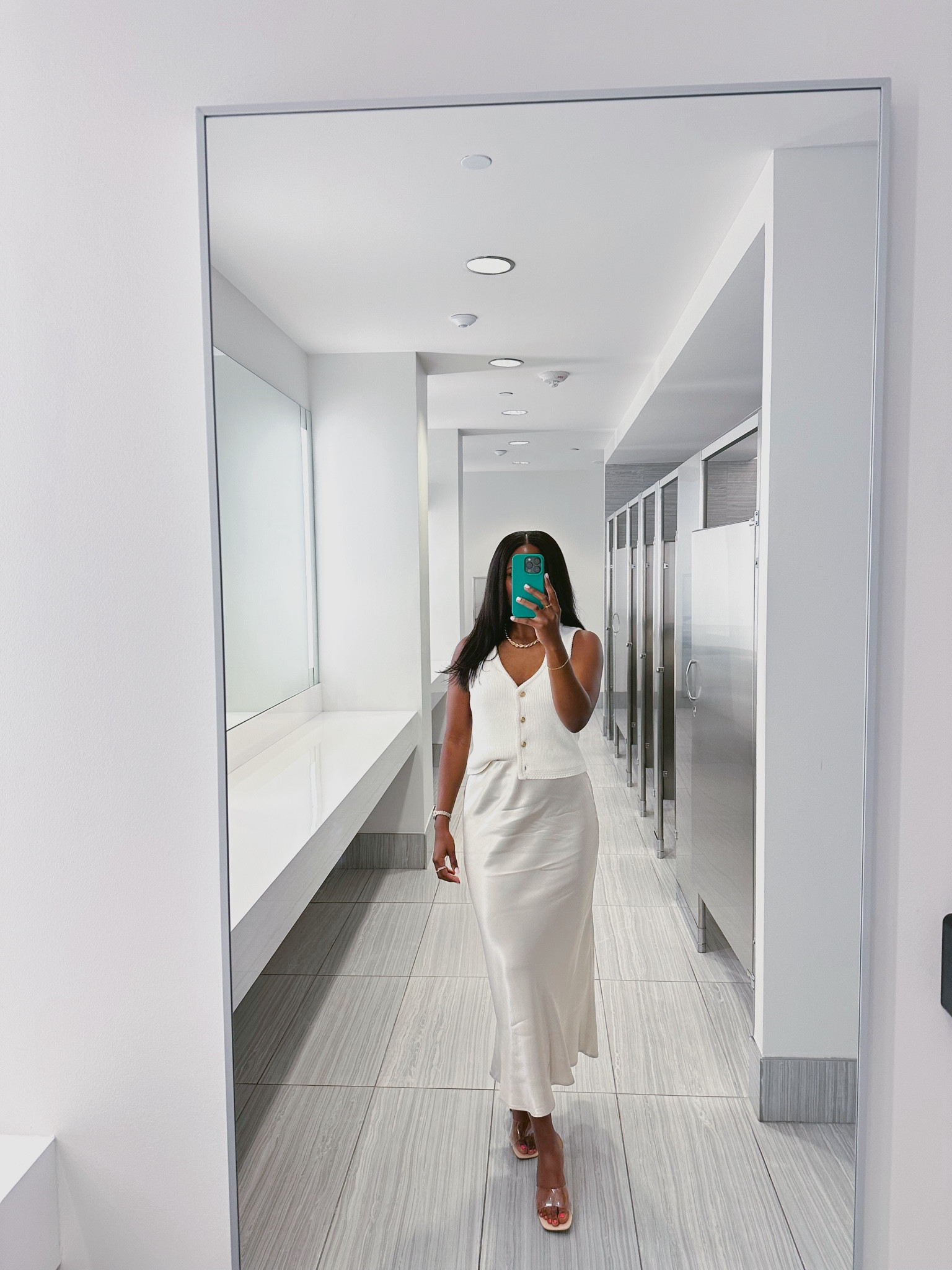 office ootd!!! 

#slipskirt #silkskirt #maxiskirt #officeootd #officefit #officeoutfits #abercrombie #workwear #workootd 

#LTKWorkwear