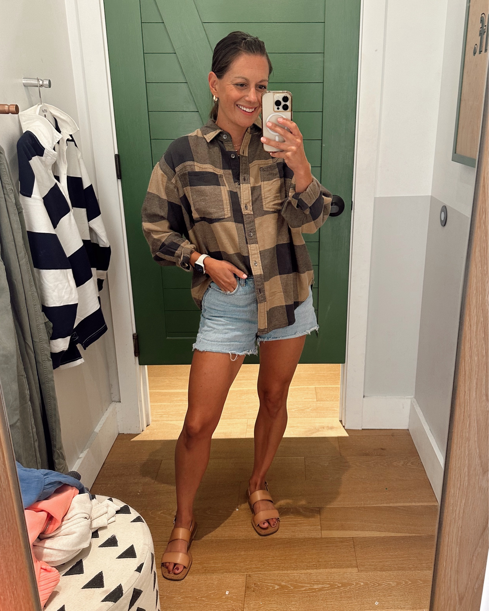 Aerie try on! The softest flannels ever! Runs true to size to big. I’m in the xs. 30% off today!





#LTKFindsUnder50 #LTKOver40 #LTKSaleAlert