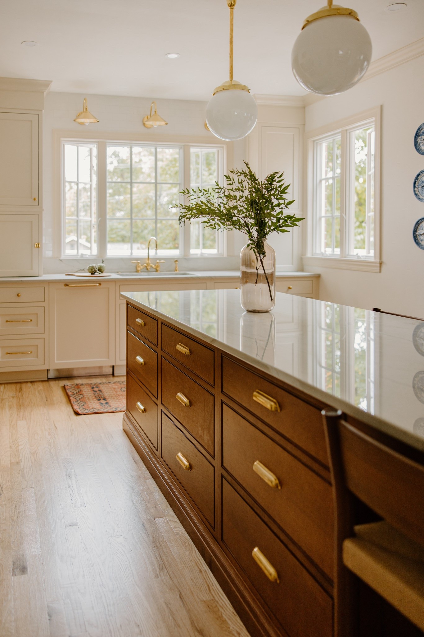 Kitchen reveal! We used unlacquered brass from Rejuvenation on all of finishes. 

#LTKHome