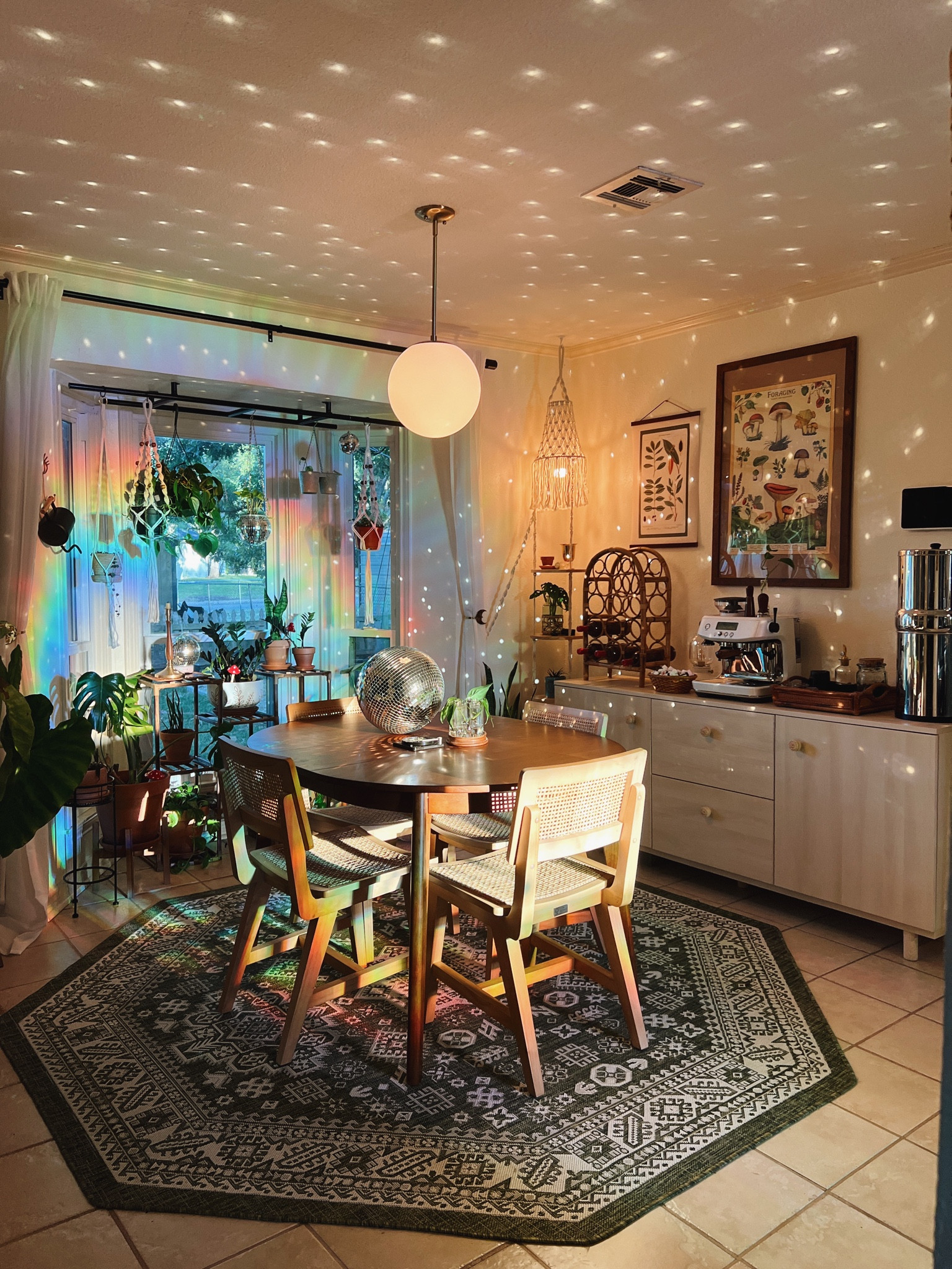 golden hour vibes in the dining room 🪩☀️✨

#LTKFind #LTKstyletip #LTKhome