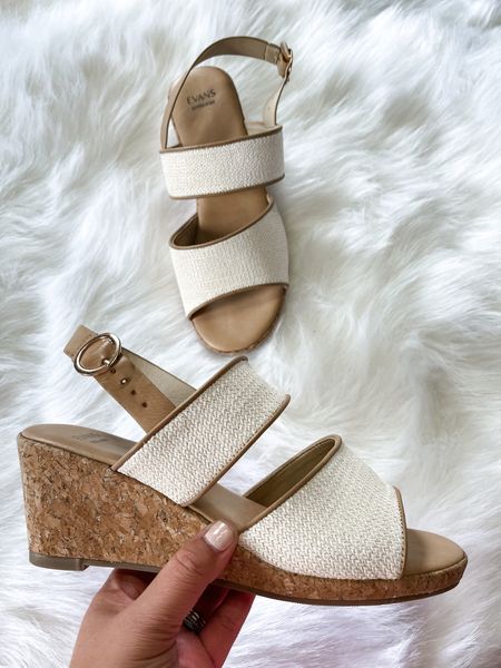 The cutest and most comfy wide width wedges are on sale for $30! I got the 11 wide and they’re so perfect to pair with summer dresses. Perfect to wear with your favorite wedding guest dress! 

#LTKshoecrush #LTKcurves #LTKsalealert