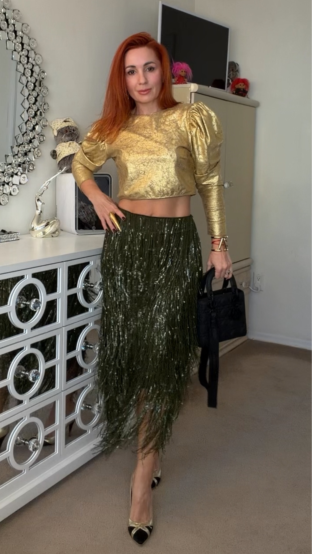 ✨ One skirt — three moods
Same olive fringe skirt, three completely different vibes — from a chic velvet blazer with tall boots, to a sheer bow-tie blouse with a statement belt and gold-cap heels, and finally a festive gold top for that holiday sparkle.
One base piece, three personalities. Which look would you wear tonight?

⸻

fringe skirt, holiday outfit, party look, velvet blazer, sheer blouse, gold top, evening style, winter styling, capsule wardrobe, statement heels, festive fashion, styling ideas

#LTKOver40 #LTKHoliday #LTKSeasonal