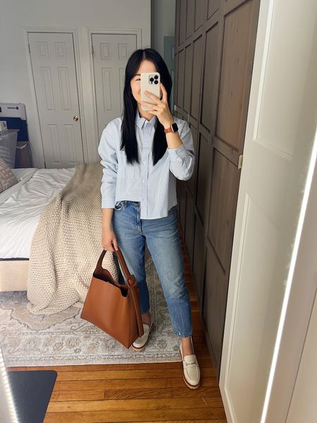 Blue and white striped shirt (XS)
Cropped shirt
High waisted jeans (28S)
Mom jeans
Brown bag
White loafers (TTS)
White chunky loafers
Smart casual outfit
Spring outfit
Mom outfit
Abercrombie outfit

#LTKSeasonal #LTKworkwear #LTKfindsunder100