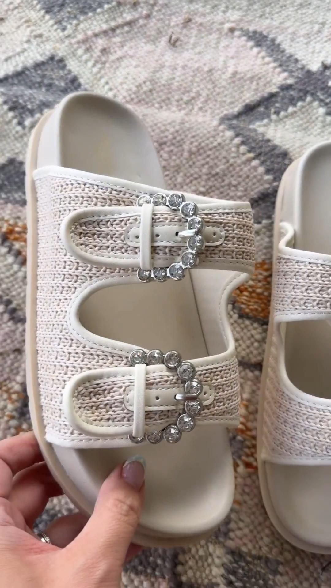 Affordable sandals that are so chic! true to size!! 

Spring shoes, spring sandals, look for less,  affordable fashion, tcs, trending

#LTKgrwm #LTKSeasonal