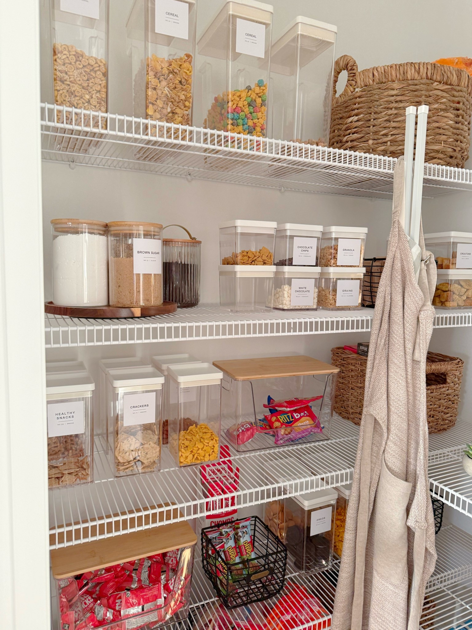 Pantry organization 🤗





#organizers #glassjars #foodstorage #homeorganization #pantryorganization #lazysusan #baskets #kitchenorganization #target #amazon 

#LTKHome