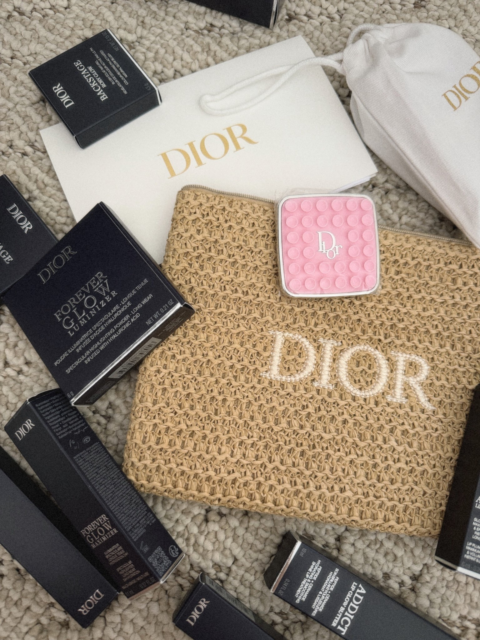 dior has quickly become one of my fave beauty brands this year + they have the best gift with purchases right now!! how cute is the little pink phone grip? 💖📱 

linked all my current faves here for you guys!

#LTKStyleTip #LTKBeauty #LTKSeasonal