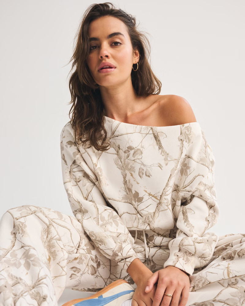 Women's Sunday Slash Top | Women's Tops | Abercrombie.com | Abercrombie & Fitch (US)