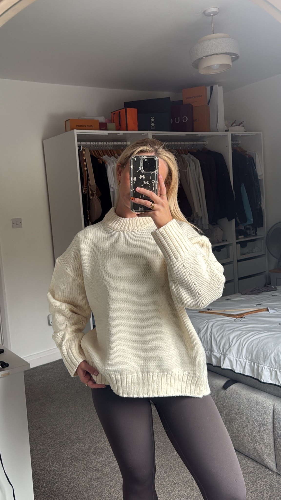 the chunkiest cream knit😍

#LTKautumn