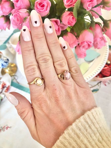 The perfect nails for Valentine’s Day 💖 The cutest little hearts I ever did see! I’m wearing the medium length 

#LTKfindsunder50 #LTKstyletip #LTKbeauty