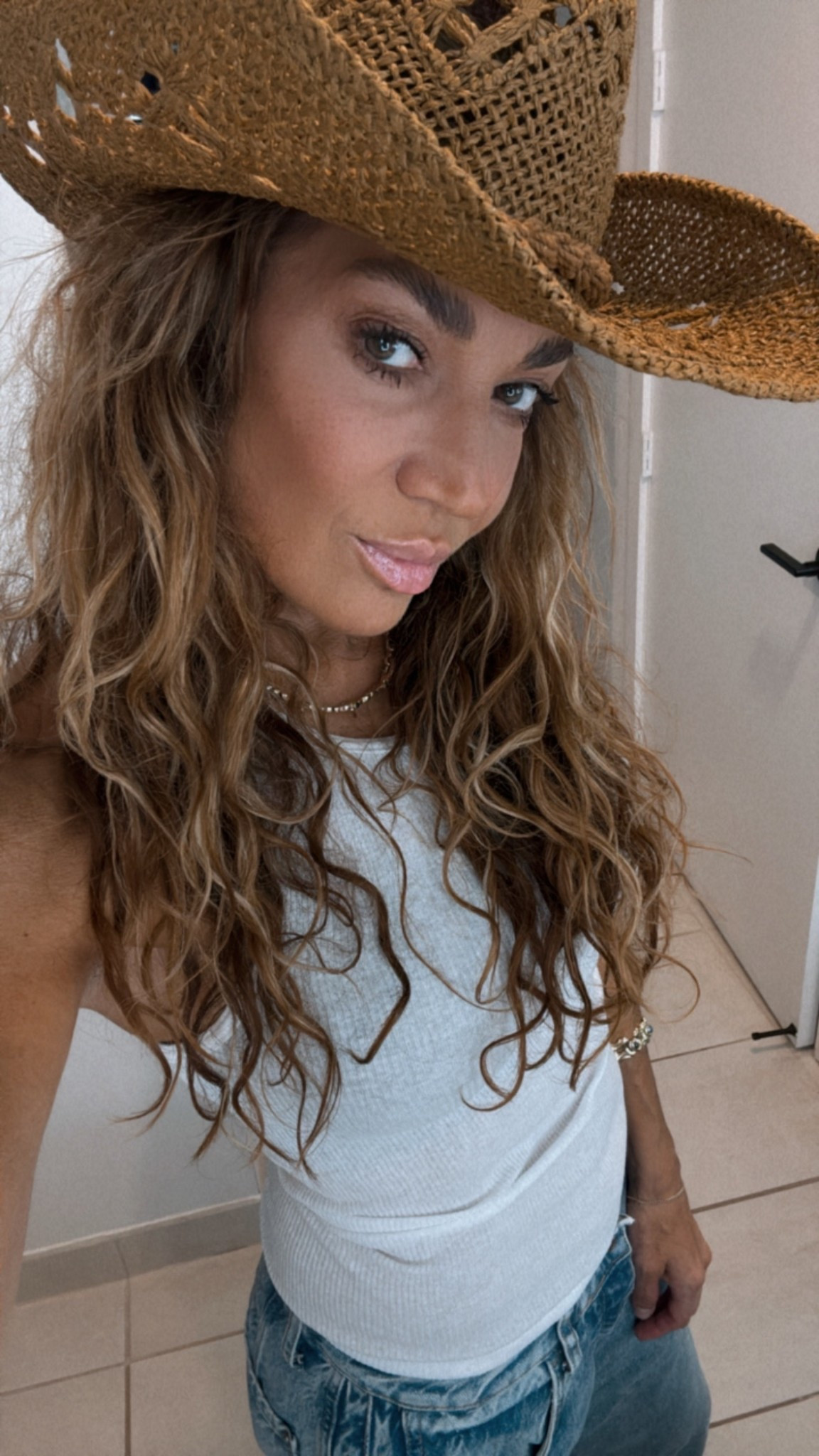 Tank top, denim, and a cowboy hat… name a better combo—I’ll wait.
There’s something about slipping into a tight ribbed tank and my favorite jeans that just feels right. Add my go-to cowboy hat and I’m ready to take on anything—confident, comfy, and totally me. 🤠✨

#OOTD #CowgirlVibes #RibbedTankStyle #DenimDays #ConfidenceInStyle #FloridaStyle


#LTKStyleTip #LTKOver40