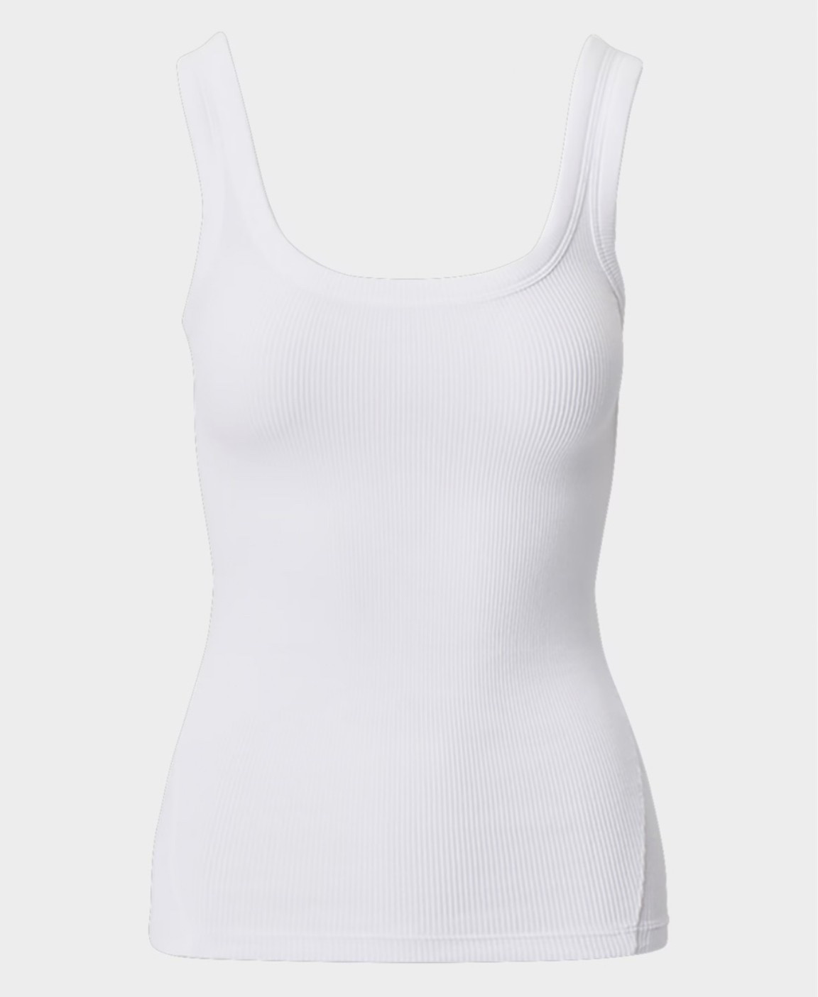 One of my favorite tanks! I love the thick straps and also the quality is top notch. I wear it more often than I should and it’s still like brand new after so many washes.