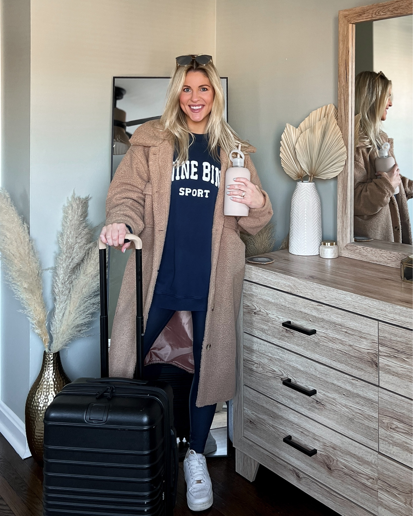 day 5/5: winter travel outfits ✈️

#sherpajacket #aninebing #beis #airportoutfit #neutralootd 