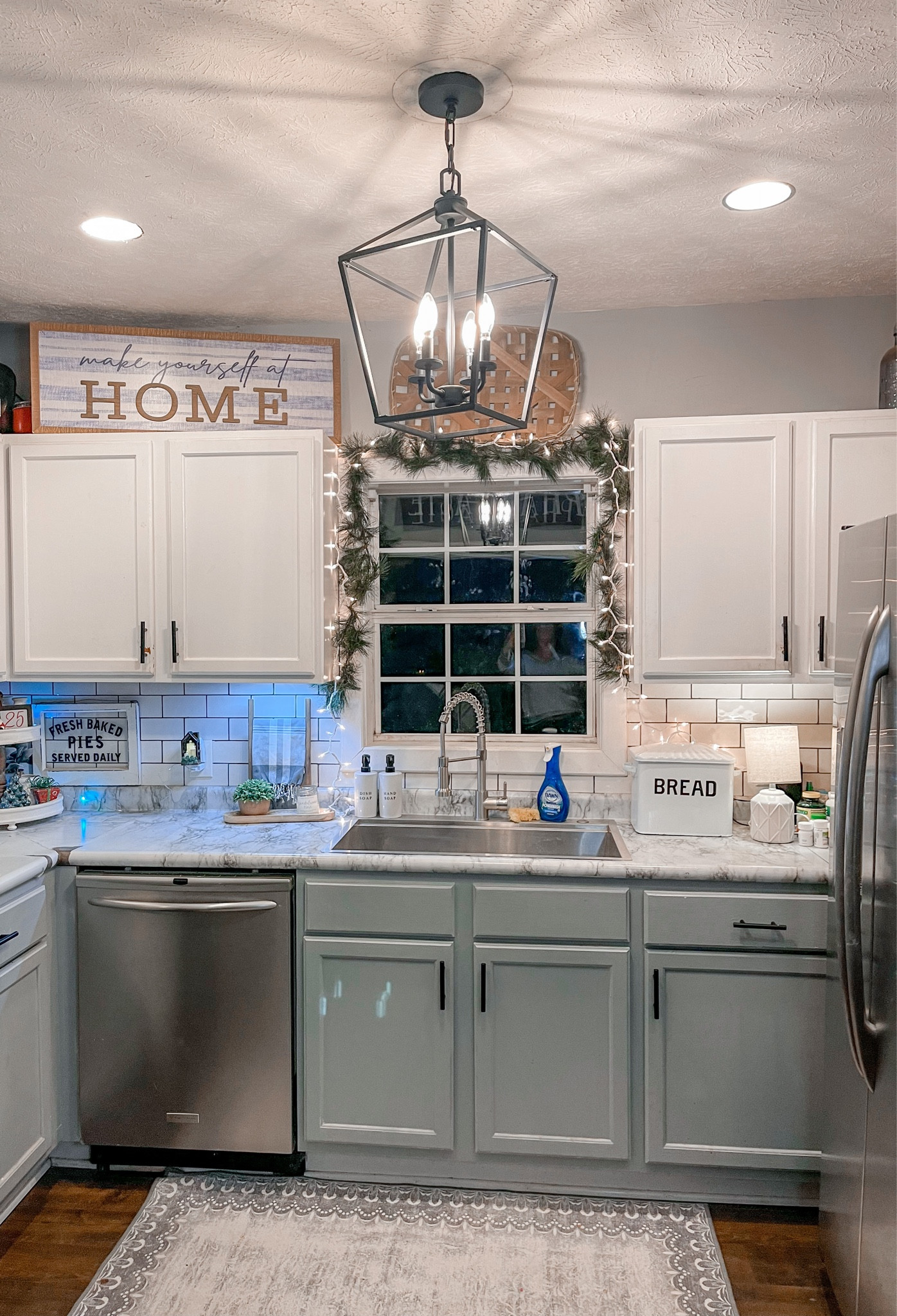 Amazon Find: Farmhouse Lighting
Such a great chandelier for any space !
#amazonfind #amazondeal #farmhousekitchen #farmhouselighting

#LTKfamily #LTKFind #LTKhome