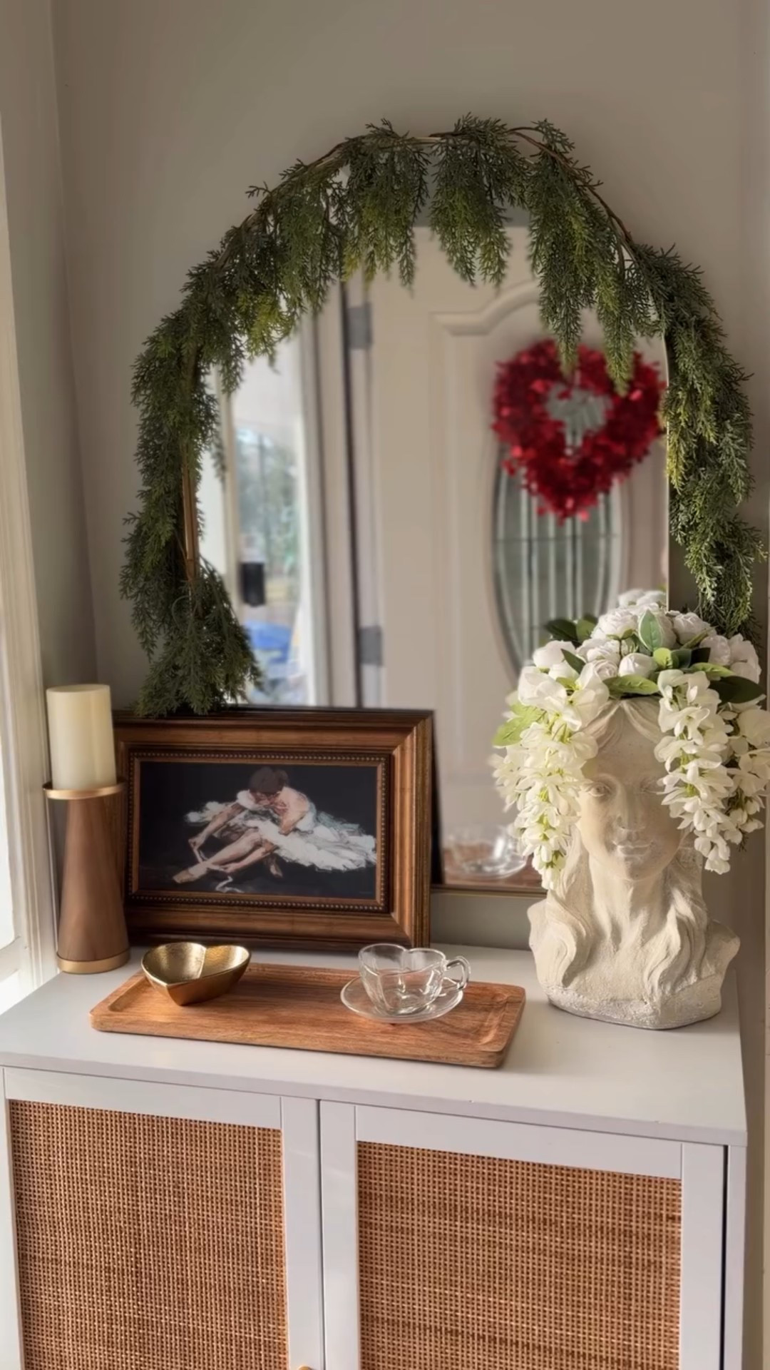 Valentines entryway table 💕💌
I love how this turned out, now I just need to grab some candy hearts for the heart bowl!



#LTKSeasonal #LTKValentine #LTKHome