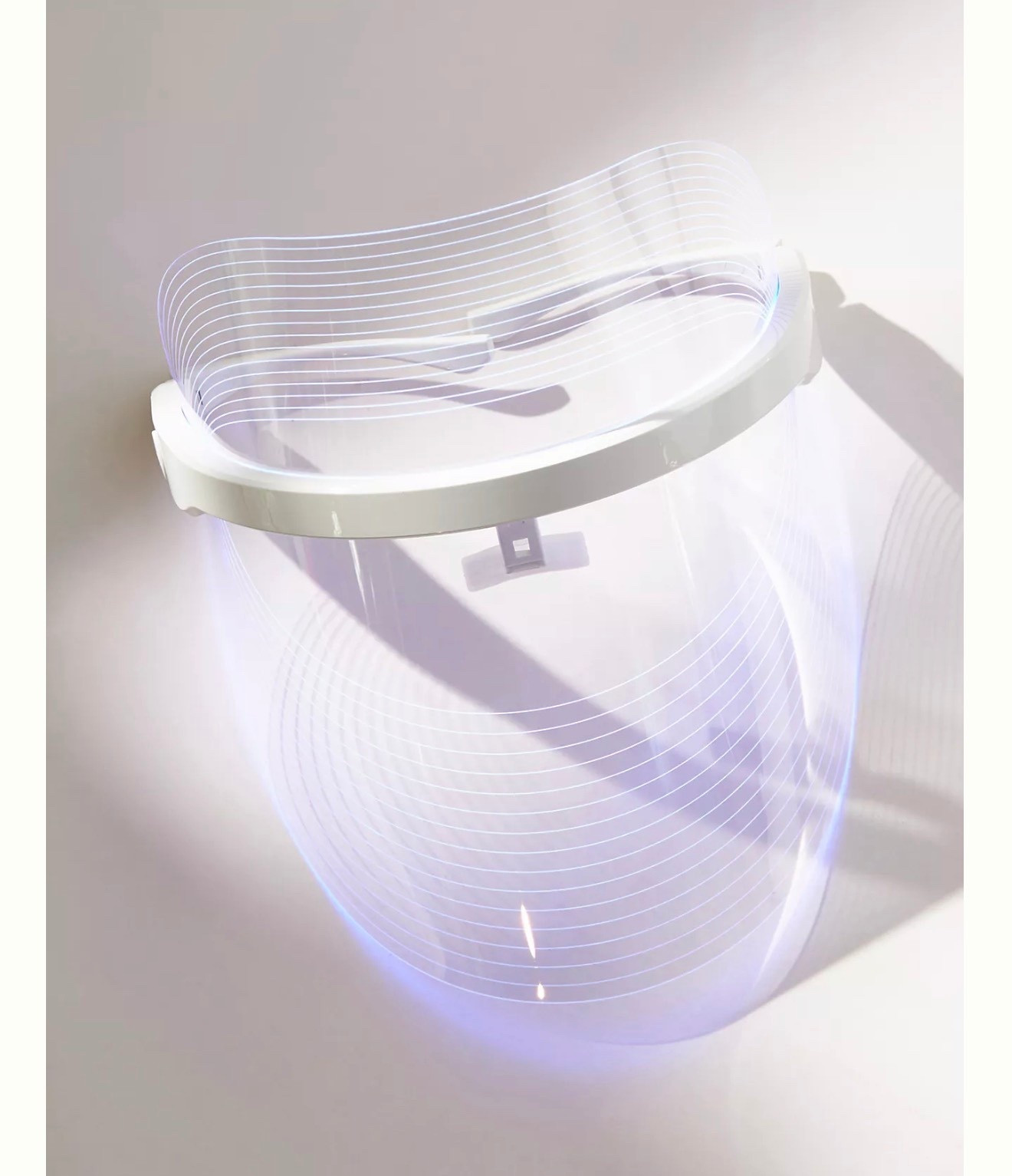 Solaris 4-Color LED Light Therapy Mask

With an easy-to-use, hands-free design, this LED face mask allows you to experience the benefits of light therapy while working on the computer or lounging on the sofa. Using non-heat short wave LED, it stimulates the body's natural cell mechanisms to accelerate the repairing of skin and promote a range of benefits

#LTKOver40 #LTKGiftGuide #LTKBeauty