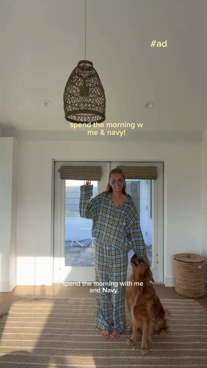 #ad navy’s morning routine w @solidgoldpets ! #solidgoldpets #solidgoldpartner
