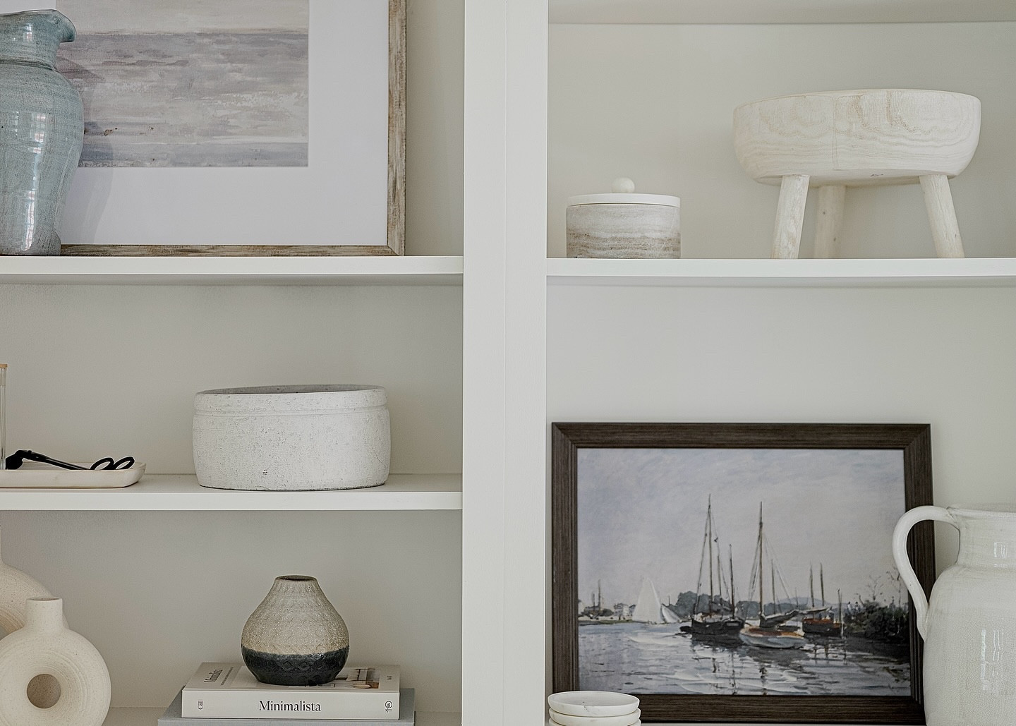 Some beautiful detail shots captured by the talented @maggiebethphotography 

If you’re in the Atlanta area and looking for a photographer, reach out to Maggie!! She’s so detail oriented, and fun to work with!

Click the link in my bio to shop this post! 

 #interiordesign #interiorstyling #interiordecorating #details #shelfstyling #bathroom #console #consolestyling #interiorphotography #designinspiration #designinspo #shelfie