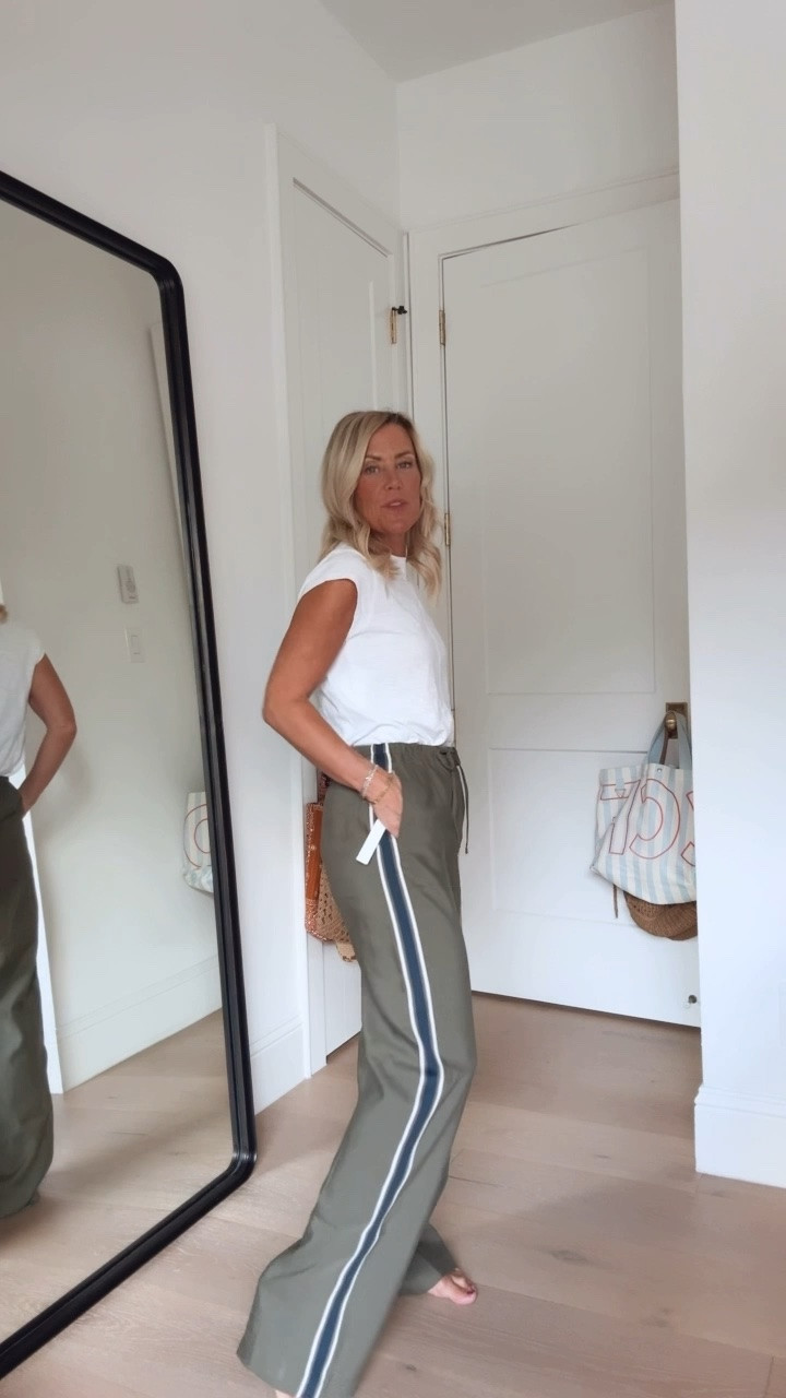 These pants are a definite winner! Love them so much I bought them in 2 colors. 
Tee: xs
Pants: xs

#LTKSeasonal #LTKgrwm #LTKOver40
