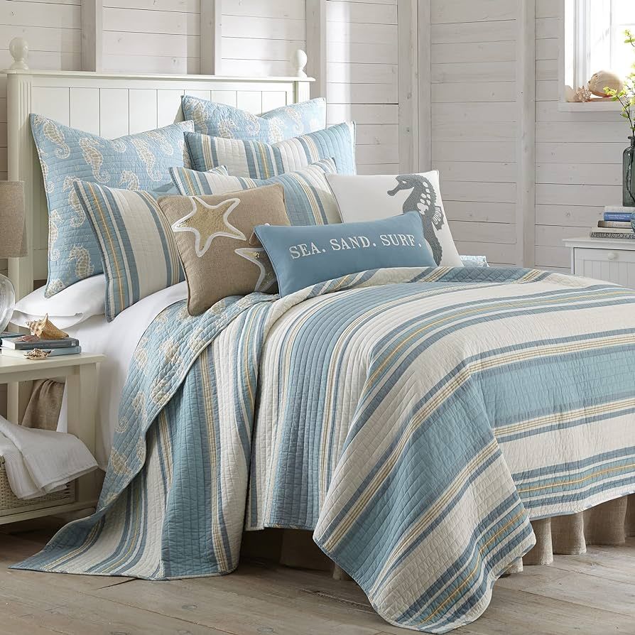 Levtex Home Blue Maui Quilt Set, Twin/Twin XL Quilt + One Standard Pillow Sham, Striped Coastal D... | Amazon (US)