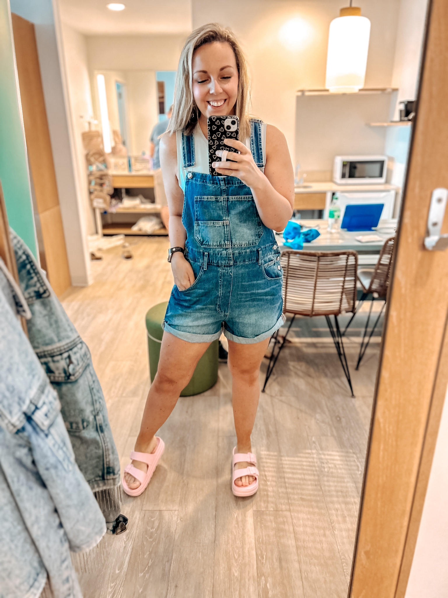 Park outfit day ✌🏼—- of course it had to be FreePeople. 


Freepeople shortalls, ziggy, theme park outfits, spring break, spring outfits, Abercrombie, bodysuits, target, universal outfits, 

#LTKtravel #LTKmidsize #LTKstyletip