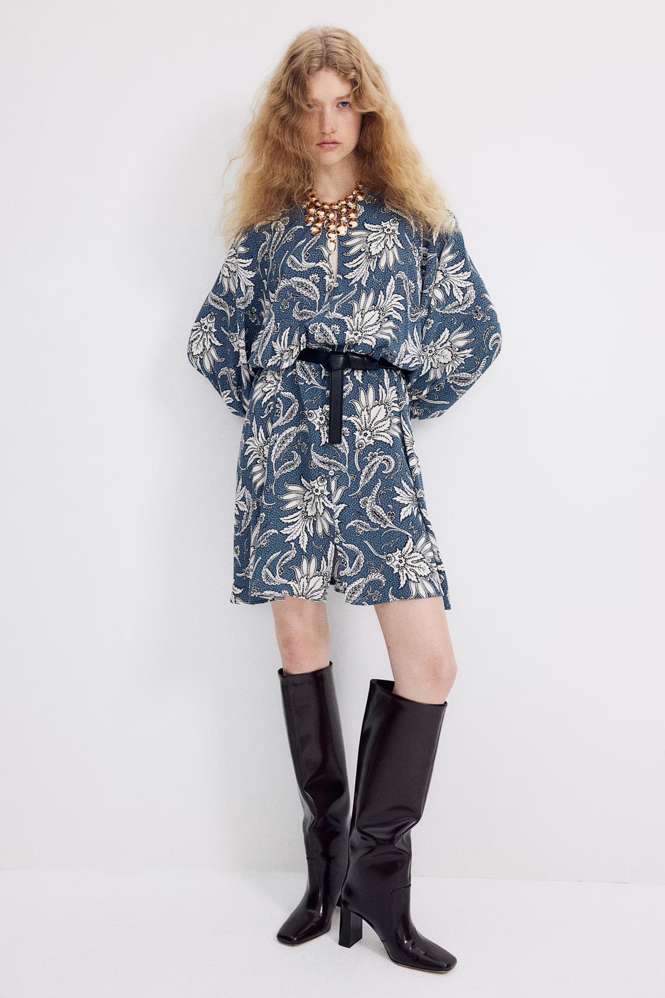 Viscose Dress - Round Neck - Long sleeve - Black/patterned - Ladies | H&M US | H&M (US + CA)