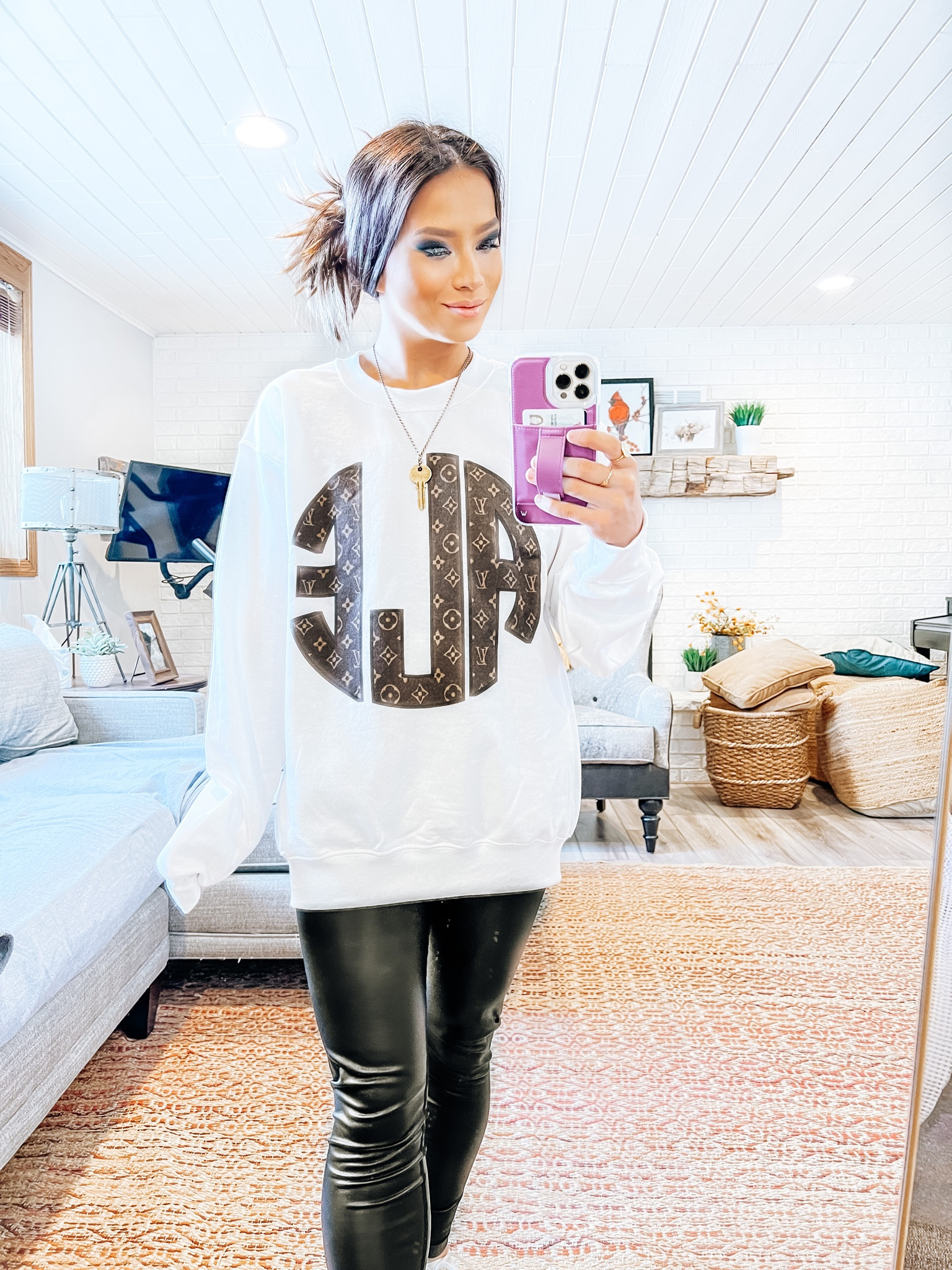 Happy 𝕌ℕ𝕀𝕋𝔼𝔻 𝕄𝕆ℕ𝕆𝔾ℝ𝔸𝕄 𝕄𝕆ℕ𝔻𝔸𝕐
Wearing one of my new favorites from @unitedmonograms with different #hair #hairstyles 

LAST DAY TO Use code ALEONA20
After that you can use ALEONA10 

My phone case is from @wallicases 
Use code ALEONA10 

#cute #ootd #ootdfashion #ootdshare #ootdstyle #ootdinspiration #cozy #cozyhome #cozyvibes #fashion #fashionstyle #fashionnova #amazon #amazonmusthaves #amazonhome #amazonprime #amazoninfluencer #amazoninfluencerprogram #ltk #ltkfashion #ltkhome #ltkstyle #ltkunder50 #ltkunder100
