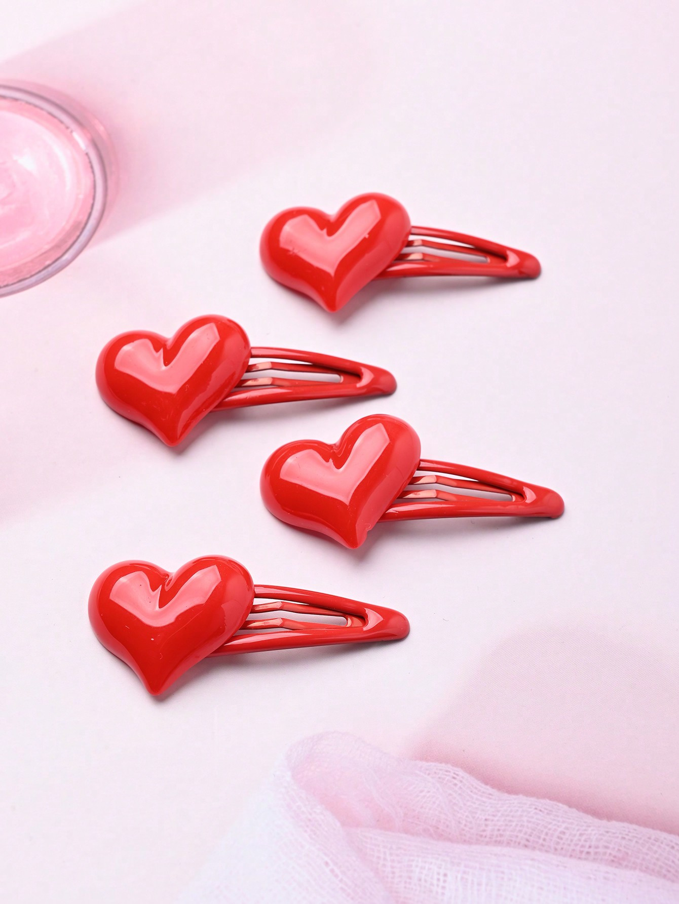 4pcs Red Heart Shaped Hair Clips For Girls, Suitable For Daily Use | SHEIN