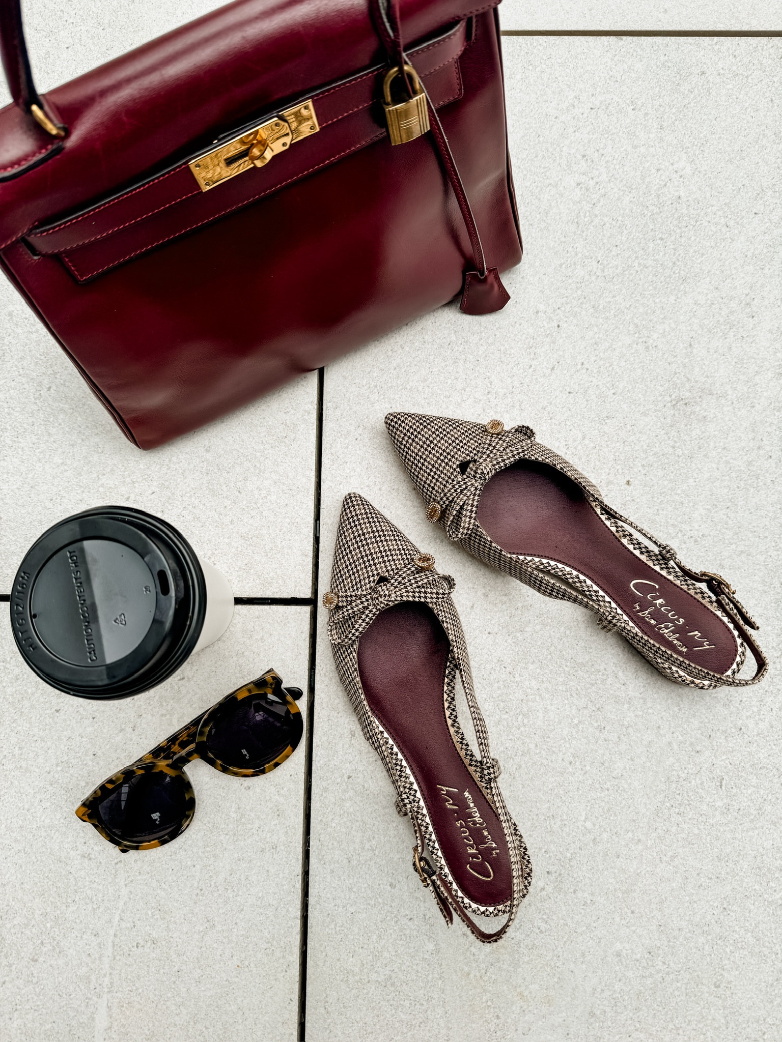 In love with these slingback flats! 😍

Loverly Grey, slingback flats, fall shoes, sunglasses, fall finds, fall accessories 

#LTKStyleTip #LTKSeasonal #LTKShoeCrush